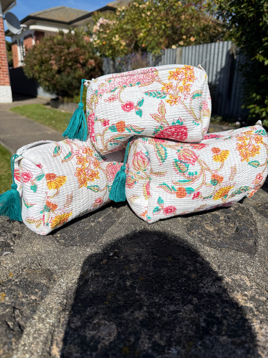 Sunlit Garden Pouches 3 pieces set